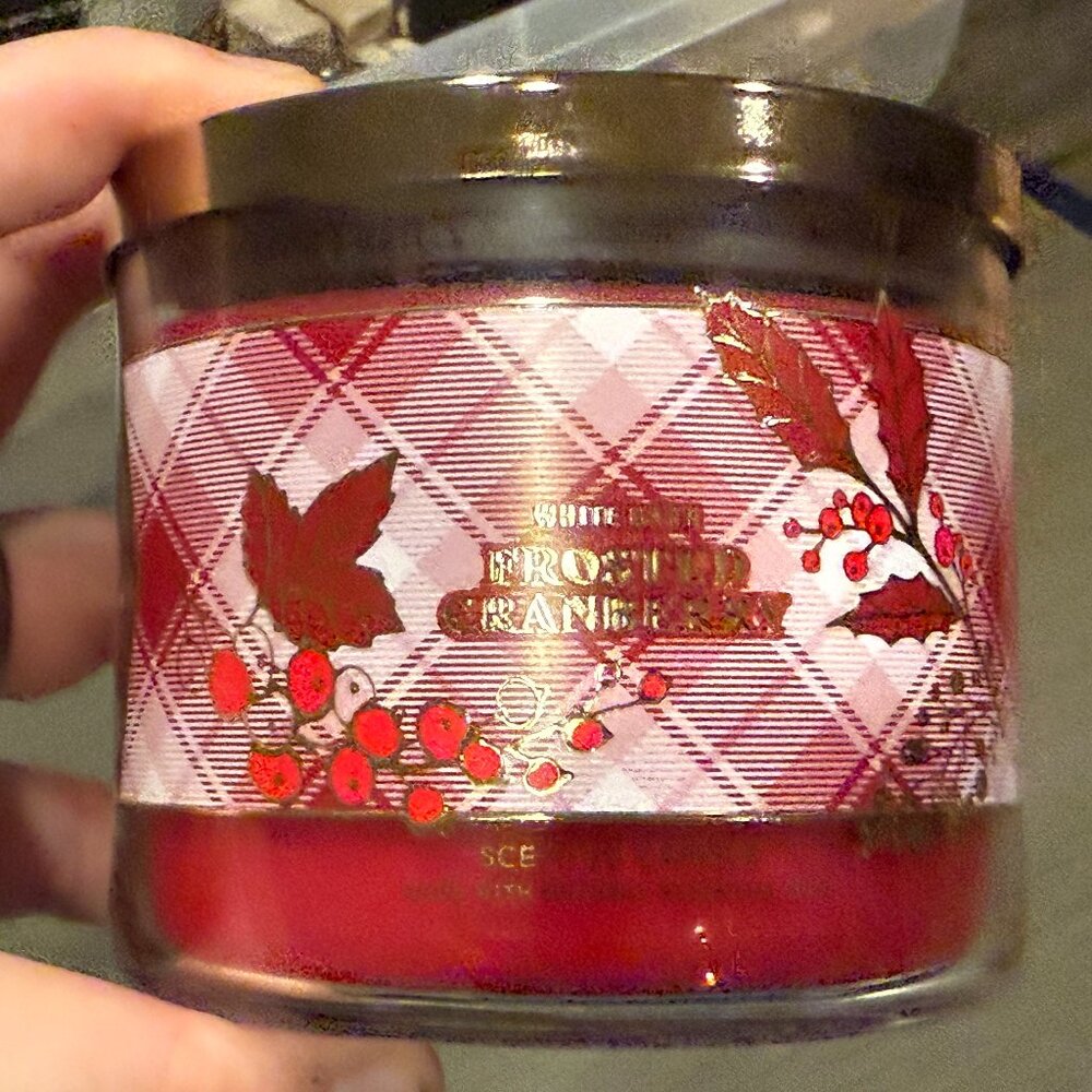 Bath & Body Works- Frosted Cranberry 3-Wick Candle